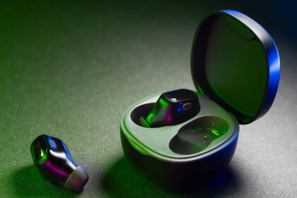Best Wireless Earbuds Under 200 Dollars 2024