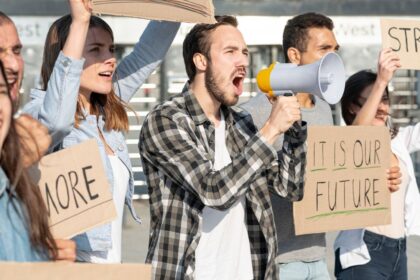 protestor or protester